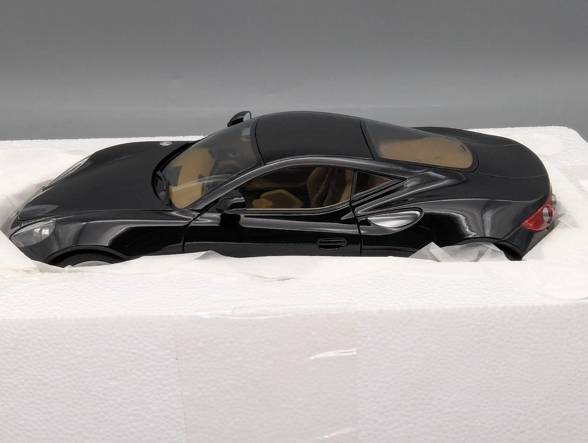 Modellautos 1:18 Revell Artega GT Nachtschwarz mit OVP