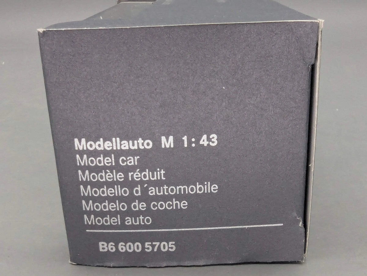 Modellautos 1:43 Minichamps Mercedes Benz C220 Hellblau Metallic mit Dealer OVP
