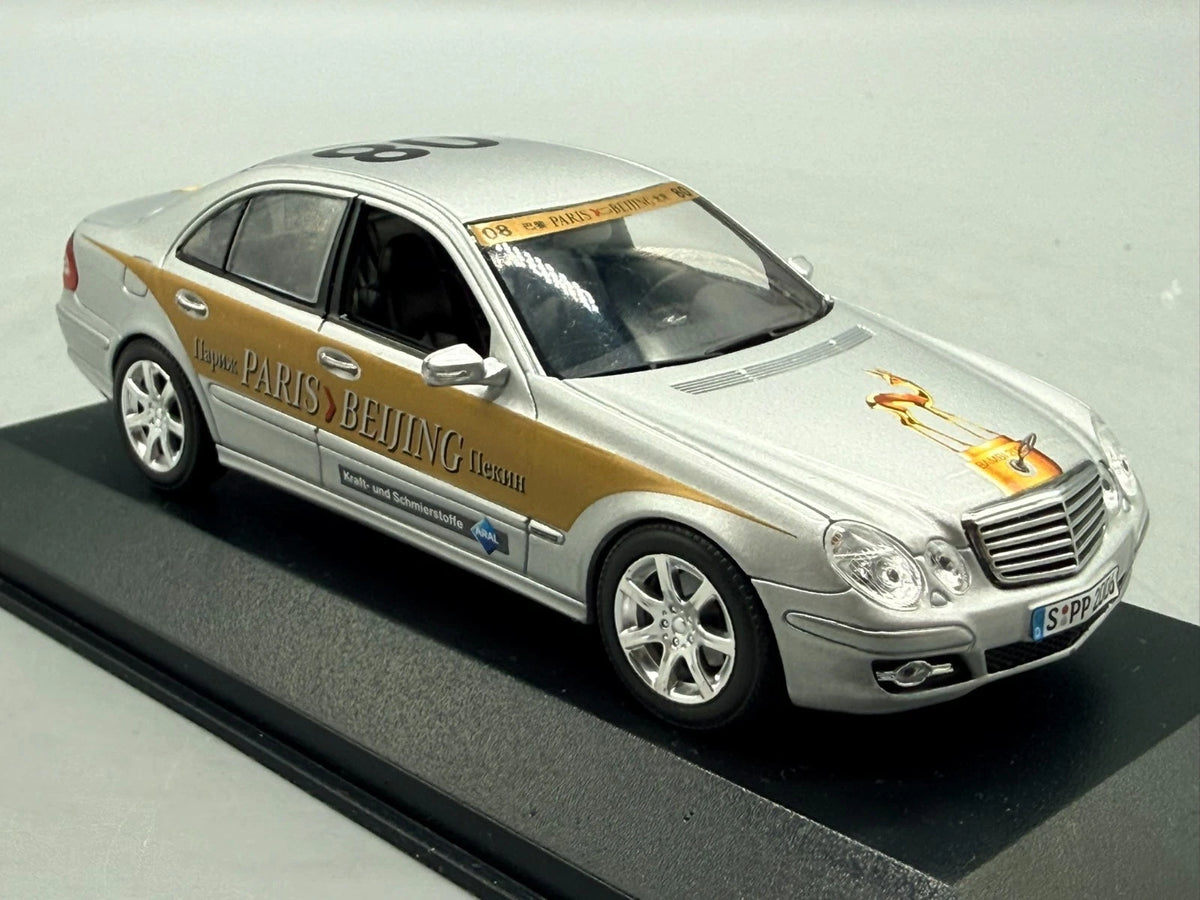 Modellautos 1:43 Minichamps Mercedes-Benz E-Klasse Rally Paris–Peking +Umkarton