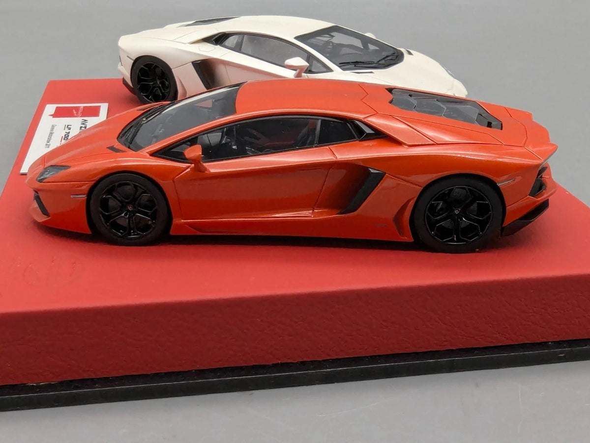 Eidolon Make Up 1:43 Lamborghini Aventador LP700-4 Rot und Weiß 2tlg Set OVP