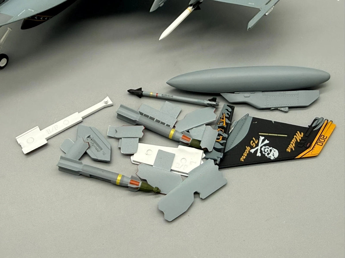 Flugzeug Modell 1:72 JC Wings F/A-18F Super Hornet VFA-103 "Jolly Rogers" + OVP
