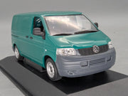 Modellautos 1:43 Minichamps VW T5 California Friesen Grün mit Dealer OVP