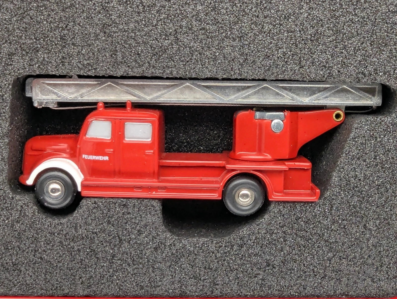 Modellautos 1:90 Schuco Piccolo Feuerwehr Doppelset Set 1999 2-teilig OVP