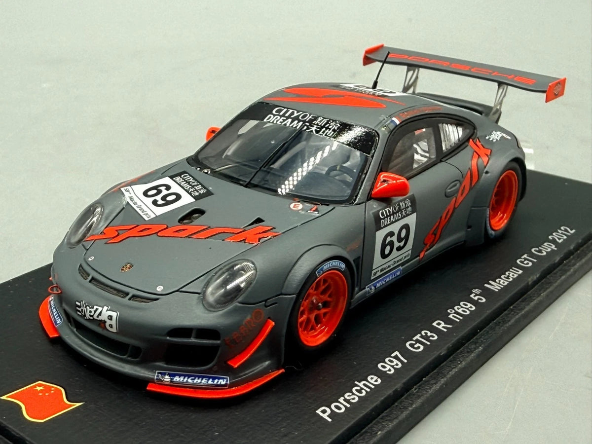 Modellautos 1:43 Spark Porsche 997 GT3 R #69 Macau GT Cup 2012 mit OVP