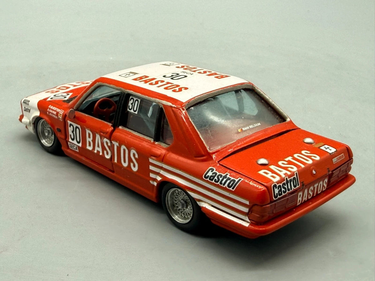 Modellautos 1:43 GAMA 1149 BMW 528i mit Karton