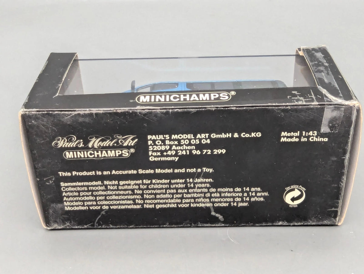 Modellautos 1:43 Minichamps Opel Vivaro Break Breezeblau Blau mit OVP