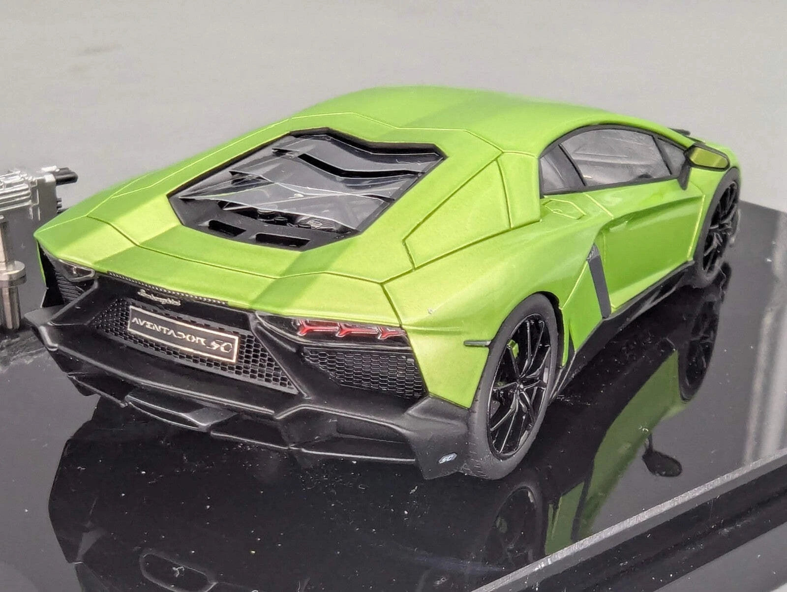 Eidolon Make Up 1:43 Lamborghini Aventador LP720-4 50. Annivers. Engine Set OVP