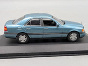 Modellautos 1:43 Minichamps Mercedes Benz C 220 Petrol Metallic mit Dealer OVP