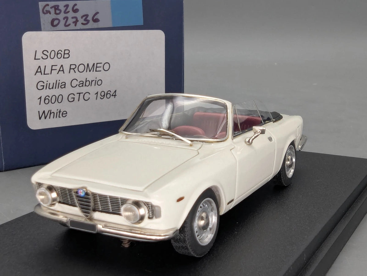 Modellautos 1:43 Looksmart Alfa Romeo Giulia Cabrio 1600 GTC 1964 White mit OVP