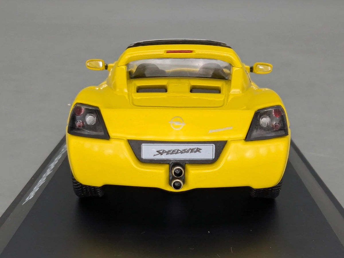 Modellautos 1:43 Schuco Opel Speedster Gelb mit Dealer OVP
