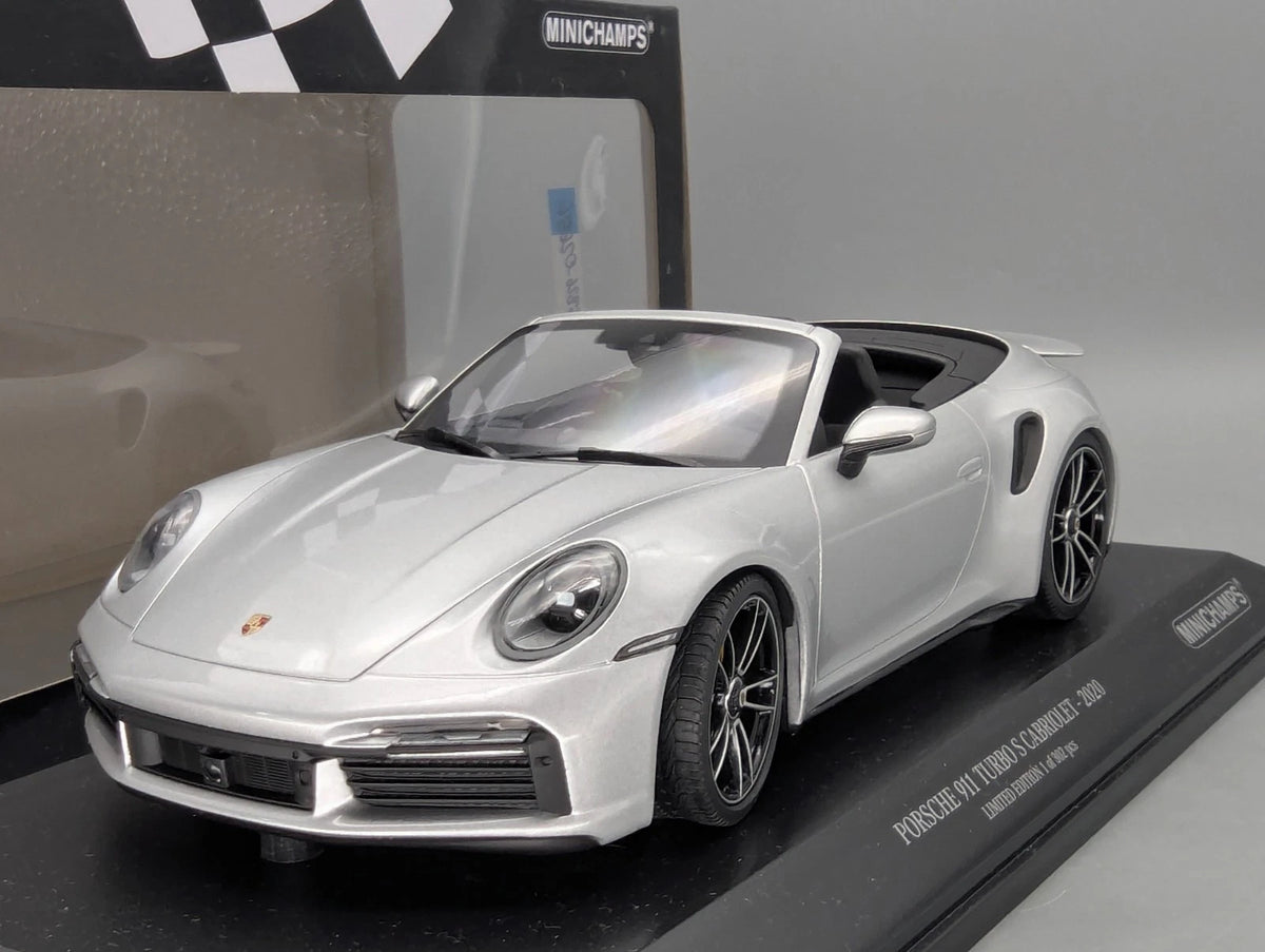 Modellautos 1:18 Minichamps Porsche 911 turbo S Cabriolet 2020 Silber mit OVP