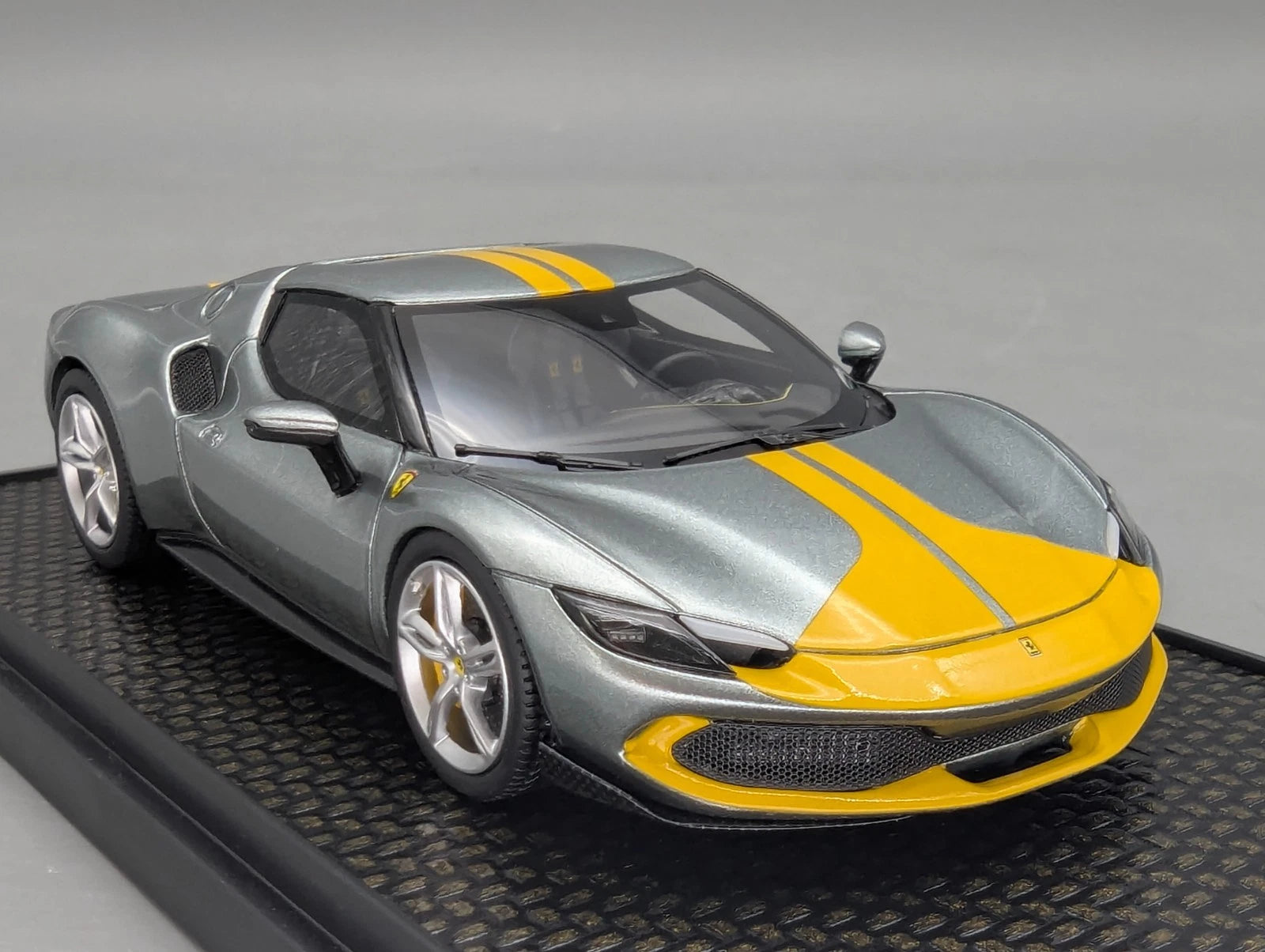 Modellautos 1:43 BBR Concept43 Ferrari 296 Assetto Fiorano Grigio Coburn mit OVP