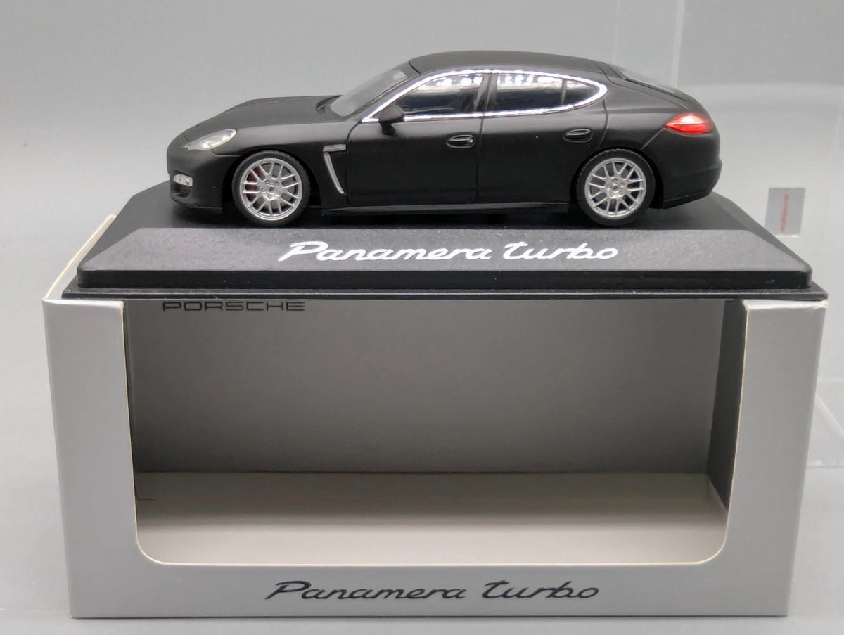 Modellautos 1:43 Minichamps Porsche 970 Panamera Turbo WAP 020 027 0C mit OVP