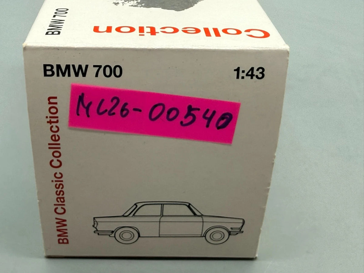 Modellautos 1:43 Minichamps BMW 700 mit OVP