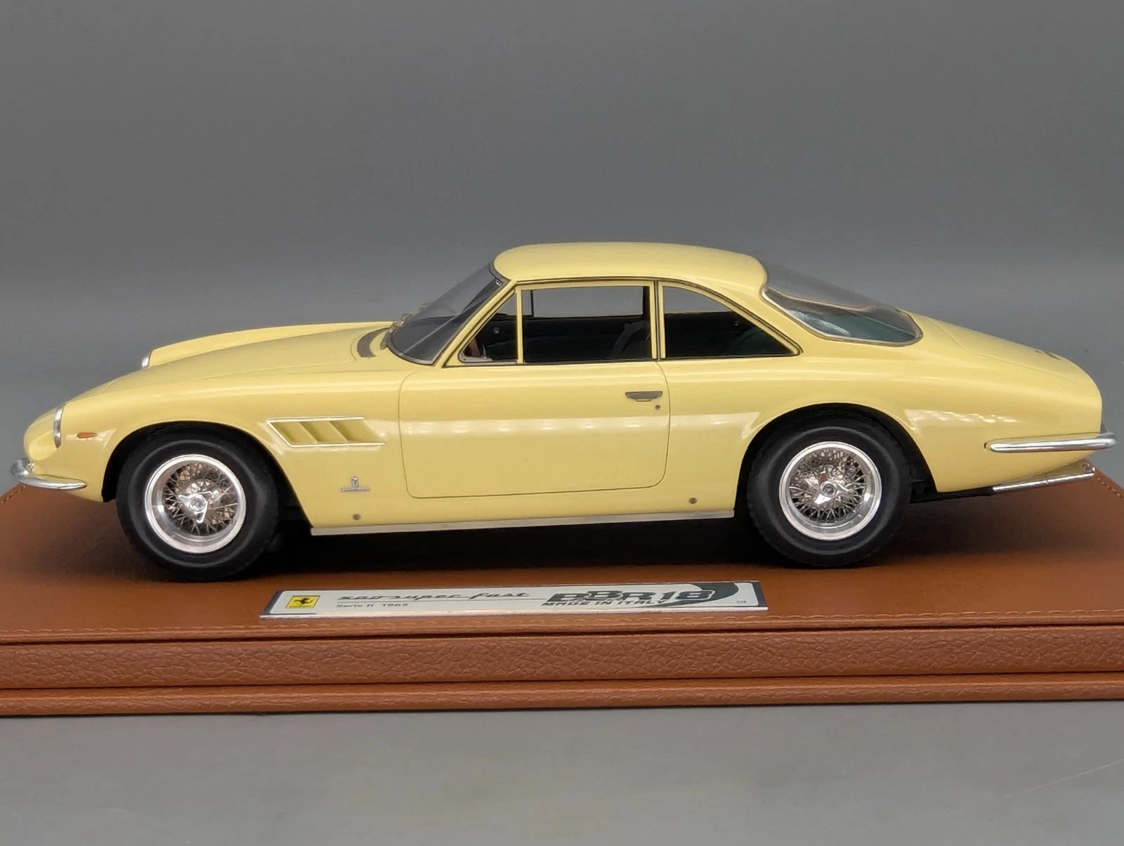 Modellautos 1:18 BBR Ferrari 500 Superfast Serie 2 im Lederkoffer Ltd 01/02 OVP