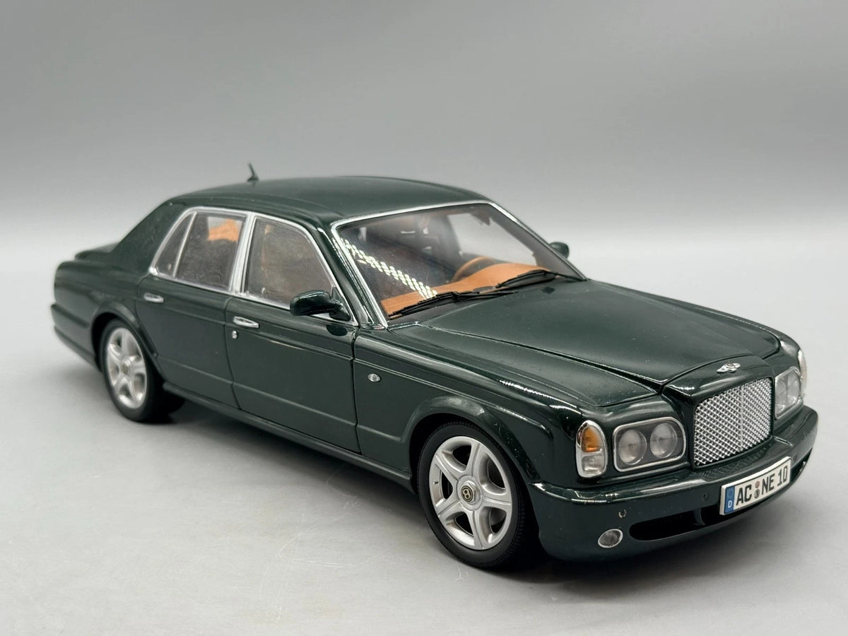 Modellautos 1:18 Minichamps Bentley Arnage T 2002 mit OVP