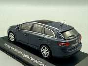 Modellautos 1:43 Minichamps Toyota Aventis mit OVP