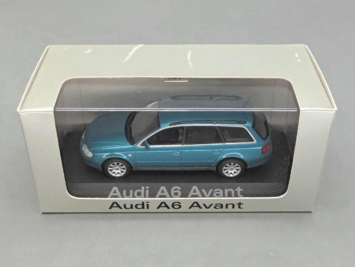 Modellautos 1:43 Minichamps Audi A6 Avant Türkis Metallic mit Dealer OVP