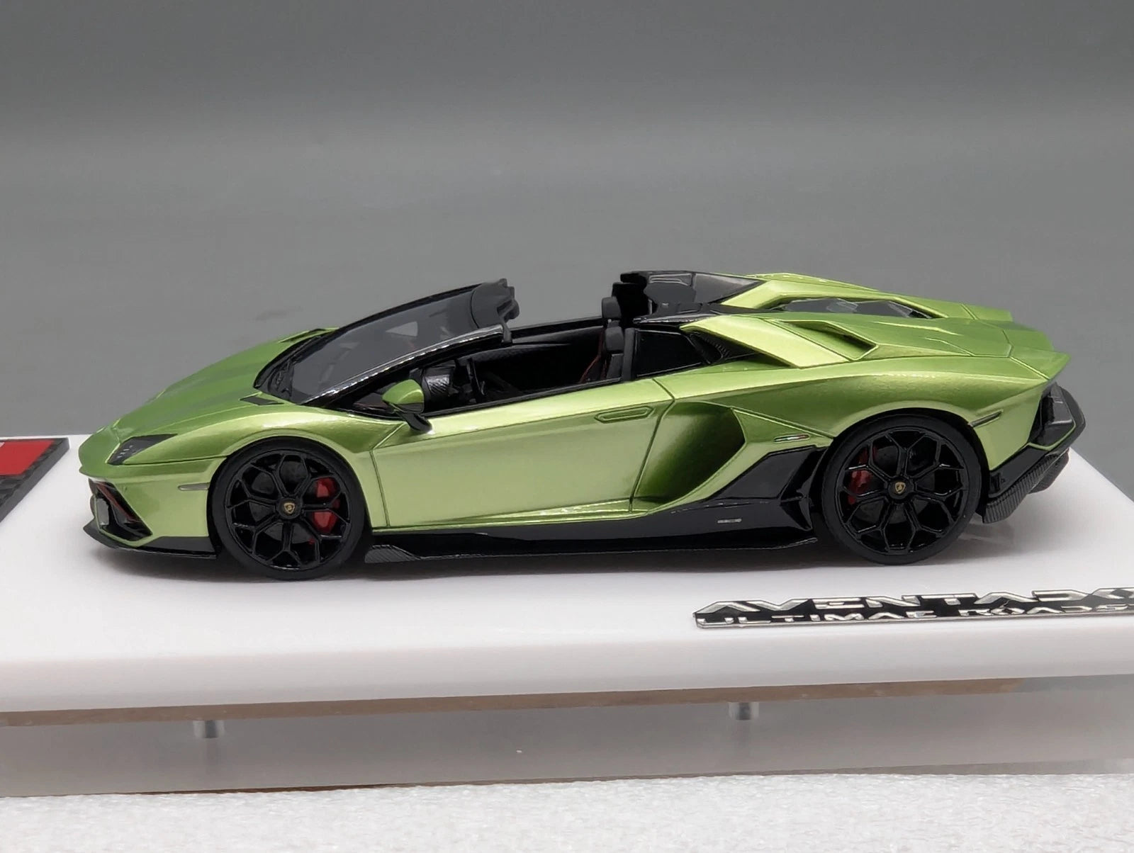 Eidolon Make Up 1:43 Lamborghini Aventador LP780-4 Ultimae Roadster 12/60 OVP