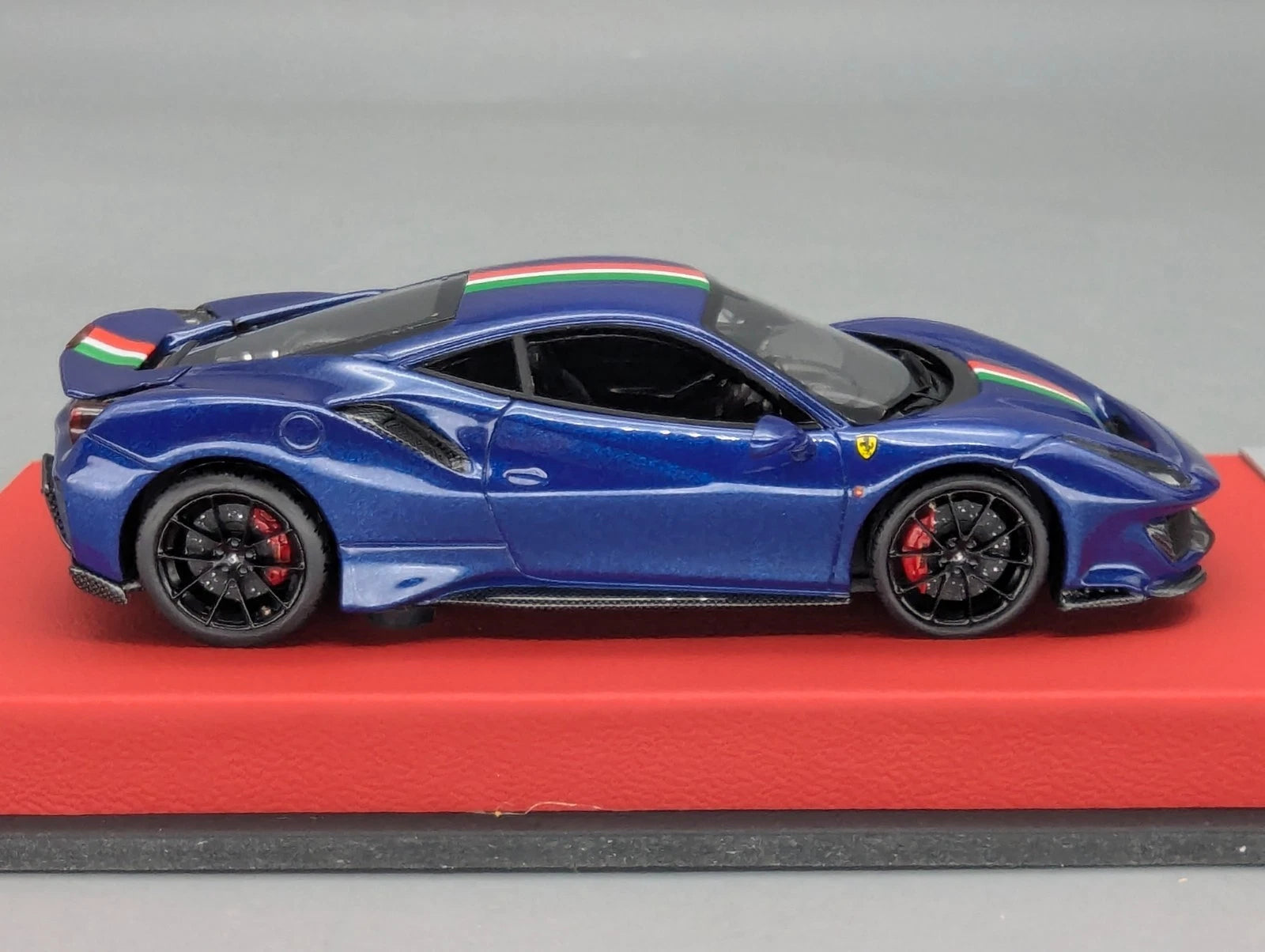 Modellautos 1:43 BBR Concept43 Ferrari 488 Pista RHD Blu TdF Ltd 01/20 OVP