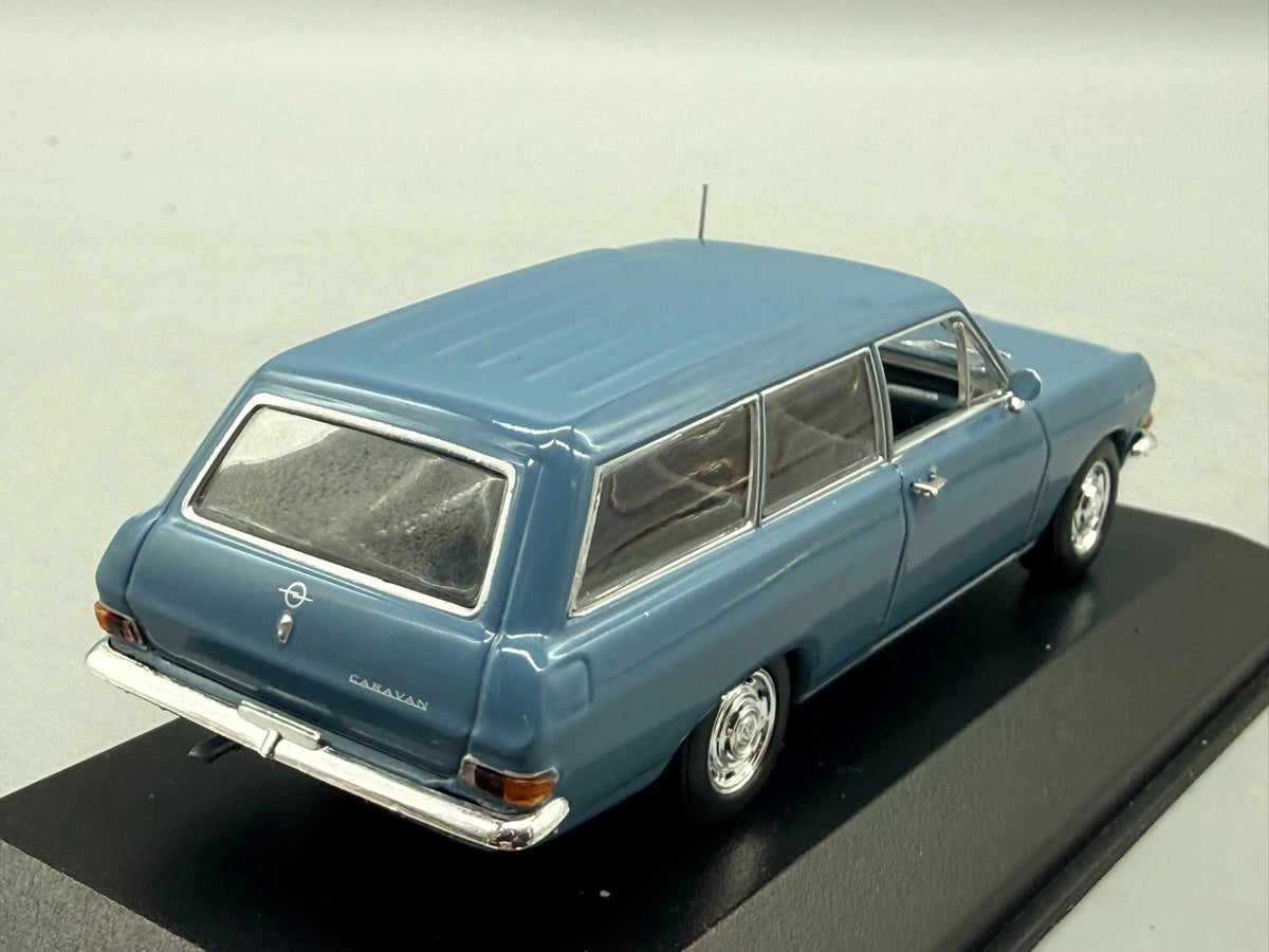 Modellautos 1:43 Minichamps Opel Rekord A Caravan mit OVP