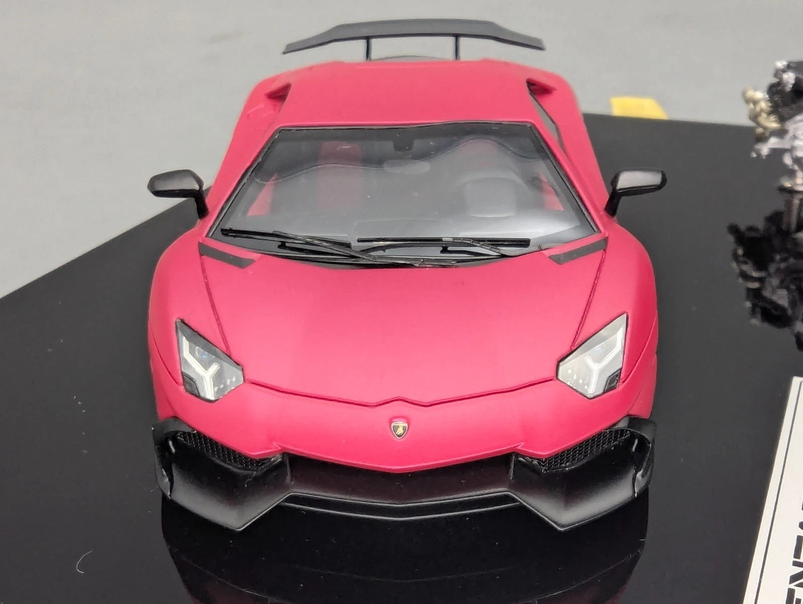 Eidolon Make Up 1:43 Lamborghini Aventador LP720-4 2013 Ltd 2/7 Engine Set OVP