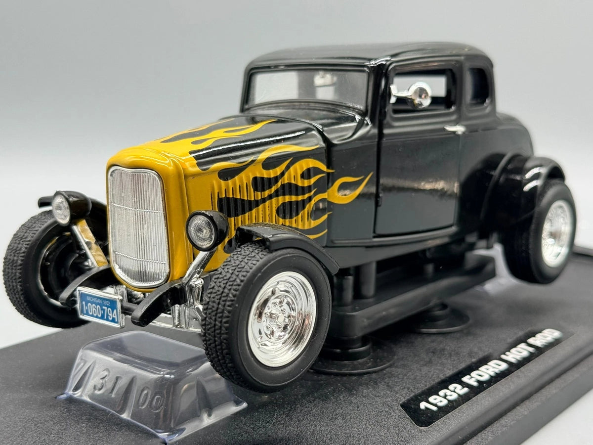 Modellautos 1:18 Motor Max Ford Hot Rod 1932 Schwarz mit OVP