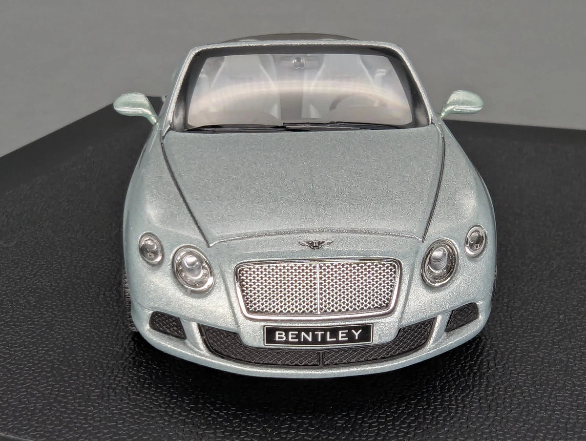 Modellautos 1:43 Minichamps Bentley Continental GTC Breeze Silber Met. mit OVP