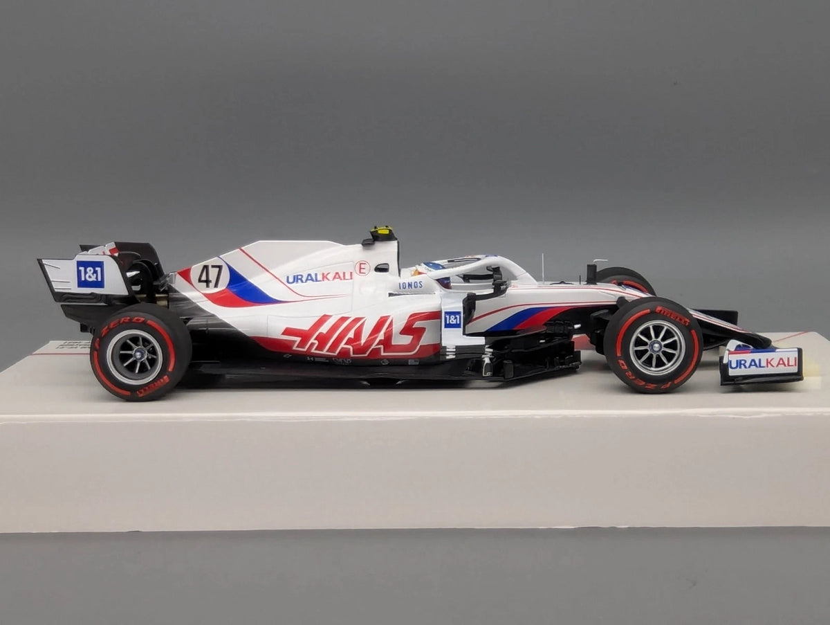 Modellautos 1:18 Minichamps Uralkali Haas VF-21 NL GP 2021 #47 M. Schumacher OVP