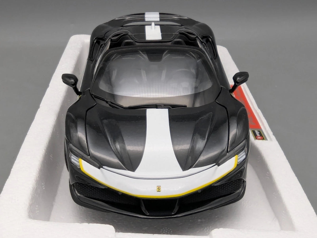 Modellautos 1:18 Bburago Ferrari SF90 Spider Assetto Fiorano Schwarz mit OVP