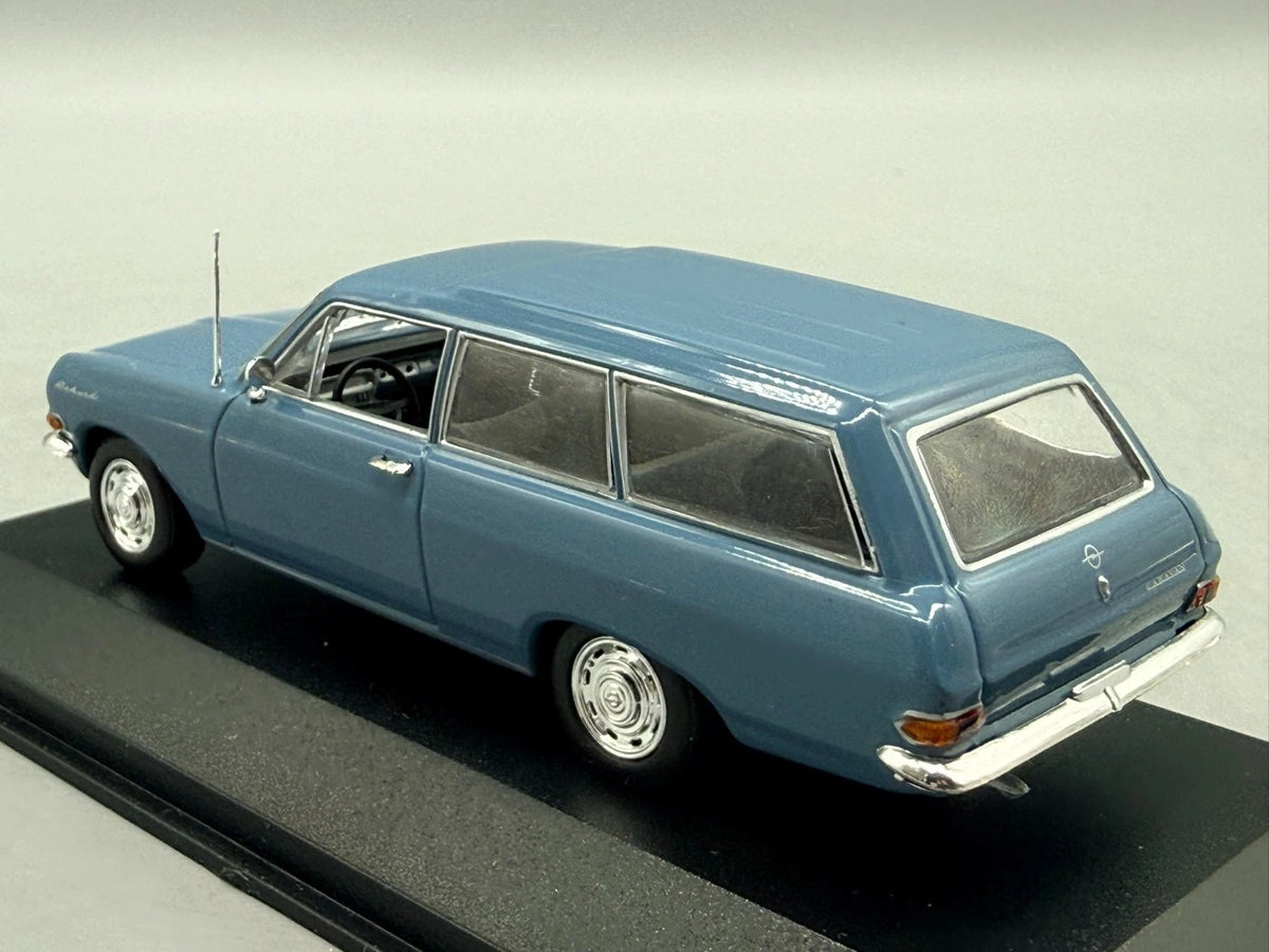 Modellautos 1:43 Minichamps Opel Rekord A Caravan mit OVP
