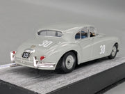 Modellautos 1:43 IXO Jaguar MK VII WINNER Silverstone 1952 #30 St. Moss OVP
