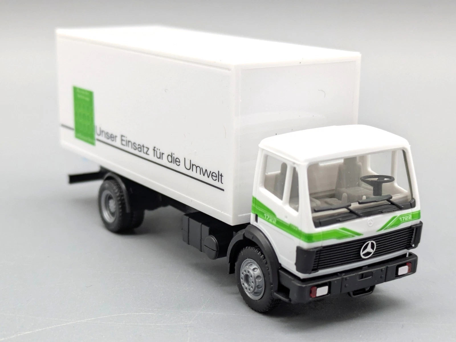Lkw Modell 1:87 Herpa Mercedes-Benz Low Emission Vehicle Werbemodell mit OVP