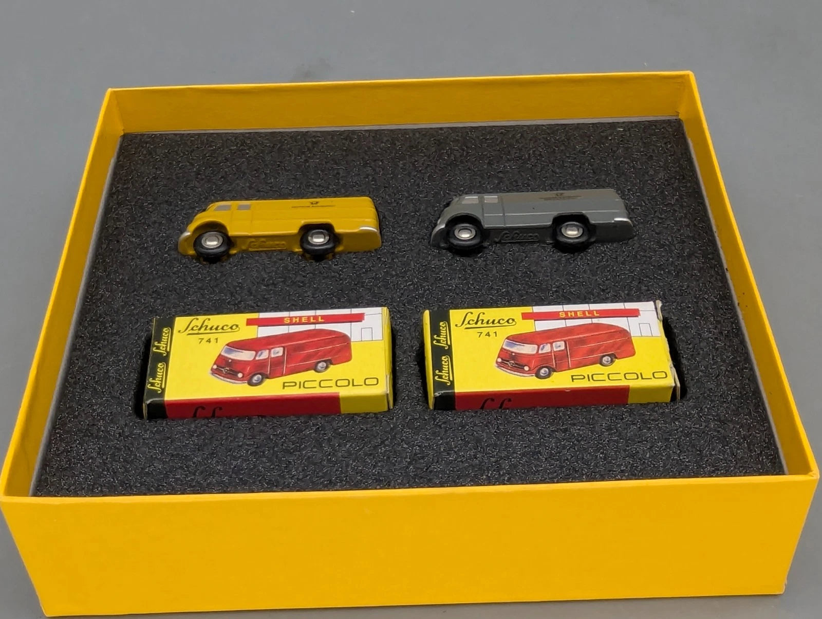 Modellautos 1:90 Schuco Piccolo-Set Dt. Post Mercedes Benz L 319 2-teilig OVP