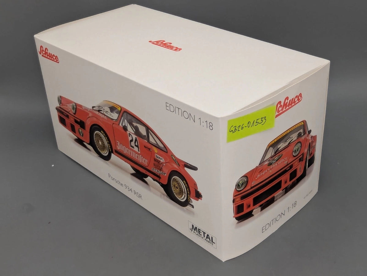 Modellautos 1:18 Schuco Porsche 934 RSR Jägermeister Max und Moritz #24 mit OVP