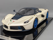 Modellautos 1:12 BBR Ferrari LaFerrari Fuli White / Blue Carbon Ltd 07/10 OVP