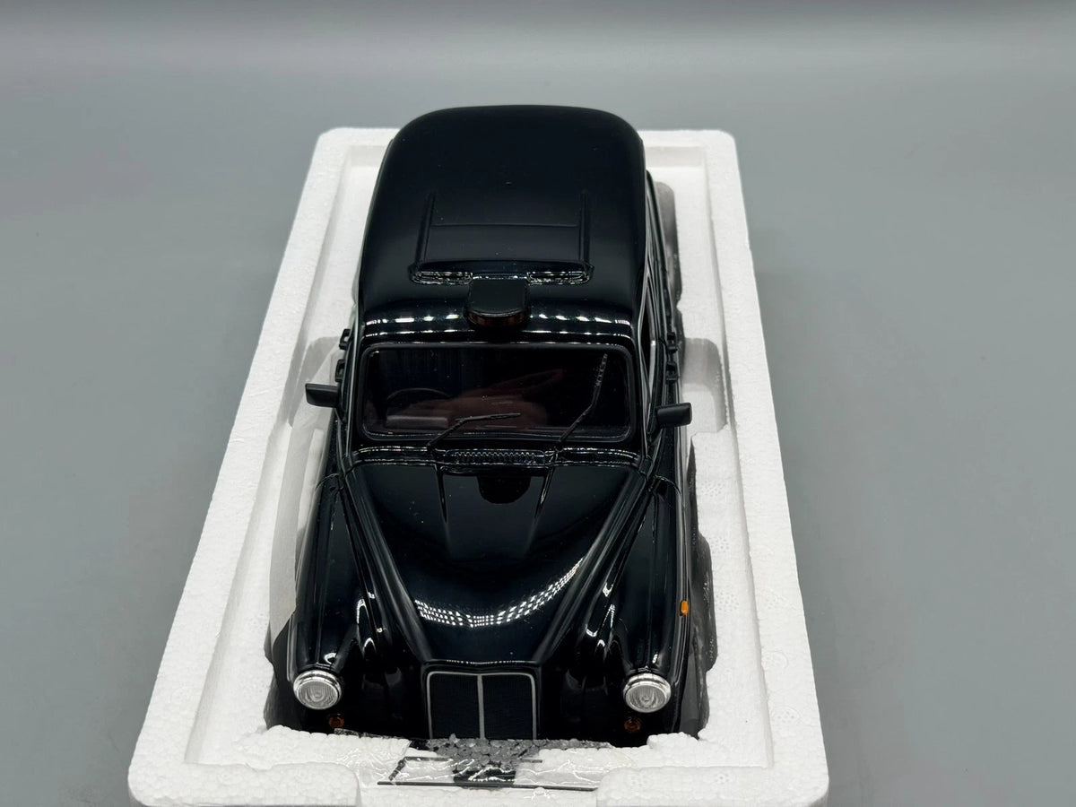 Modellautos 1:18 Minichamps London Taxi 1989 mit OVP