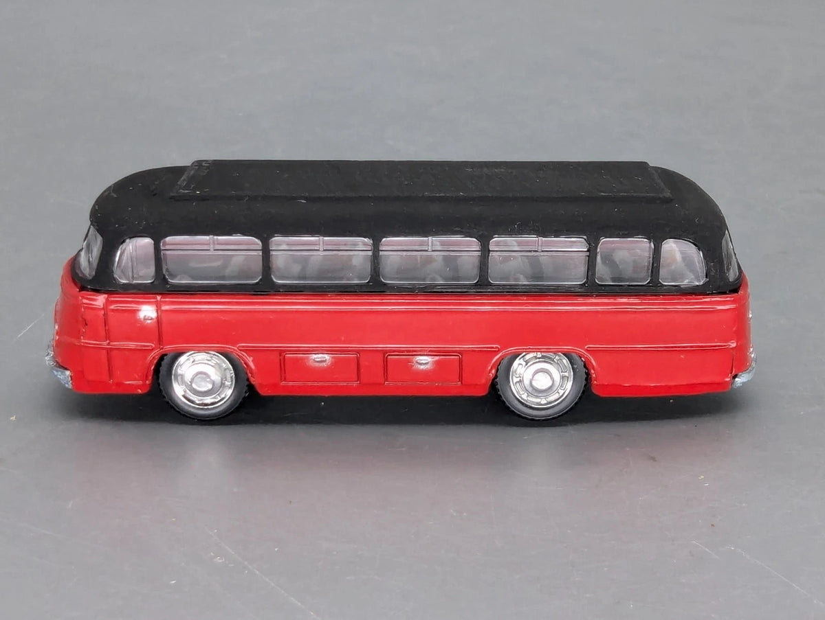 Modellautos 1:66 Schuco Modell 900 Mercedes Bus O 321 H Original Schuco Vitrine