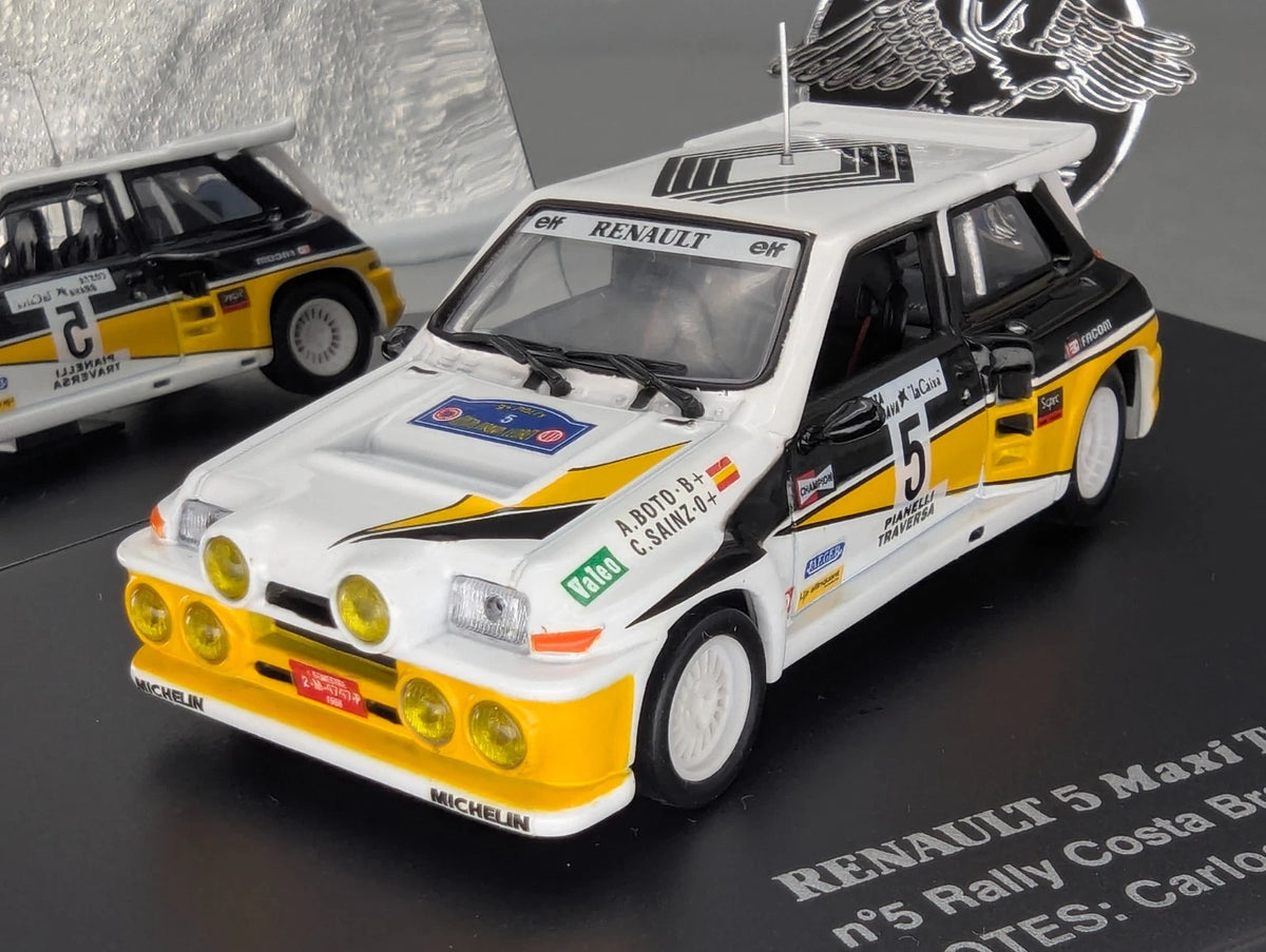 Modellautos 1:43 Universal Hobbies Renault Maxi Turbo 1966 #5 Sainz Boto Vitrine