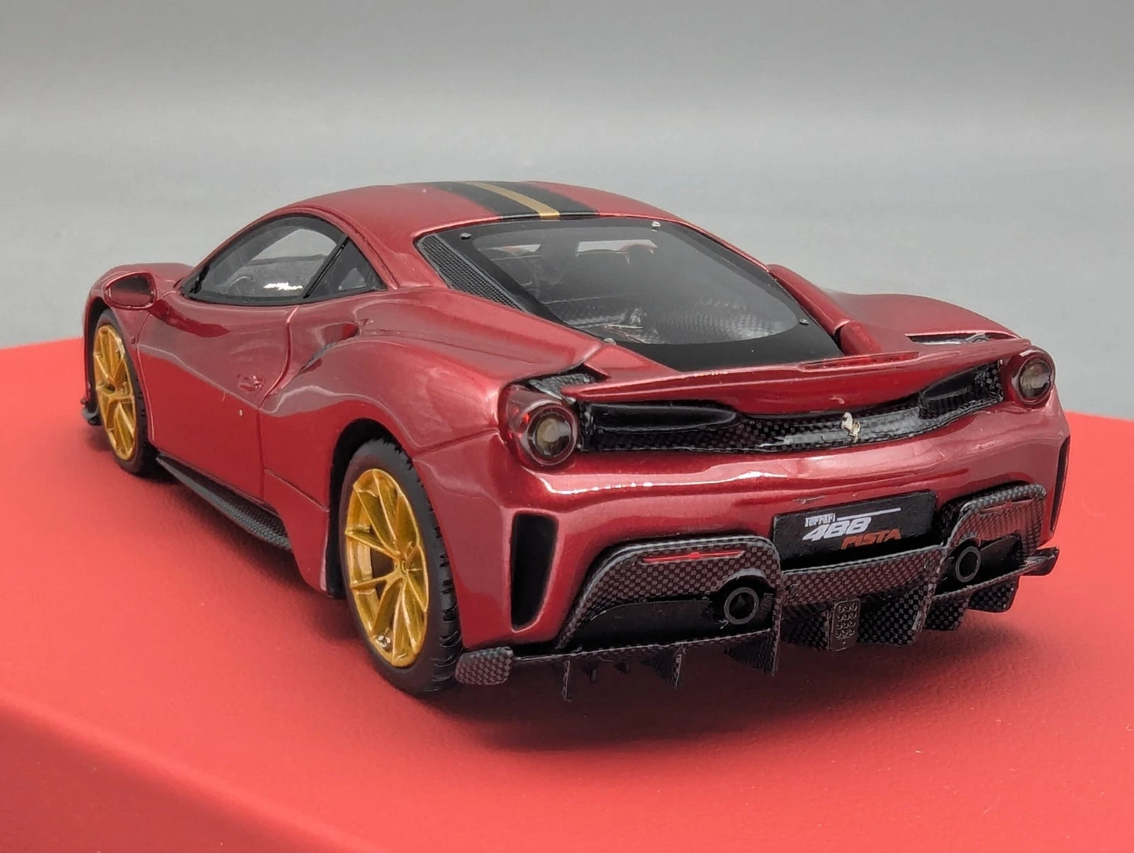 Modellautos 1:43 BBR Ferrari 488 Pista RHD 2020 Romans Inter. 2021 01/05 mit OVP