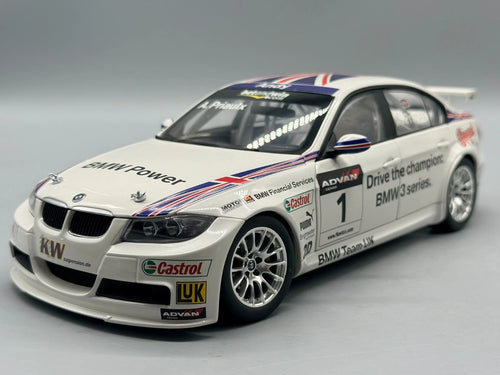 Modellautos 1:18 Kyosho BMW 320i WTCC #1 mit OVP