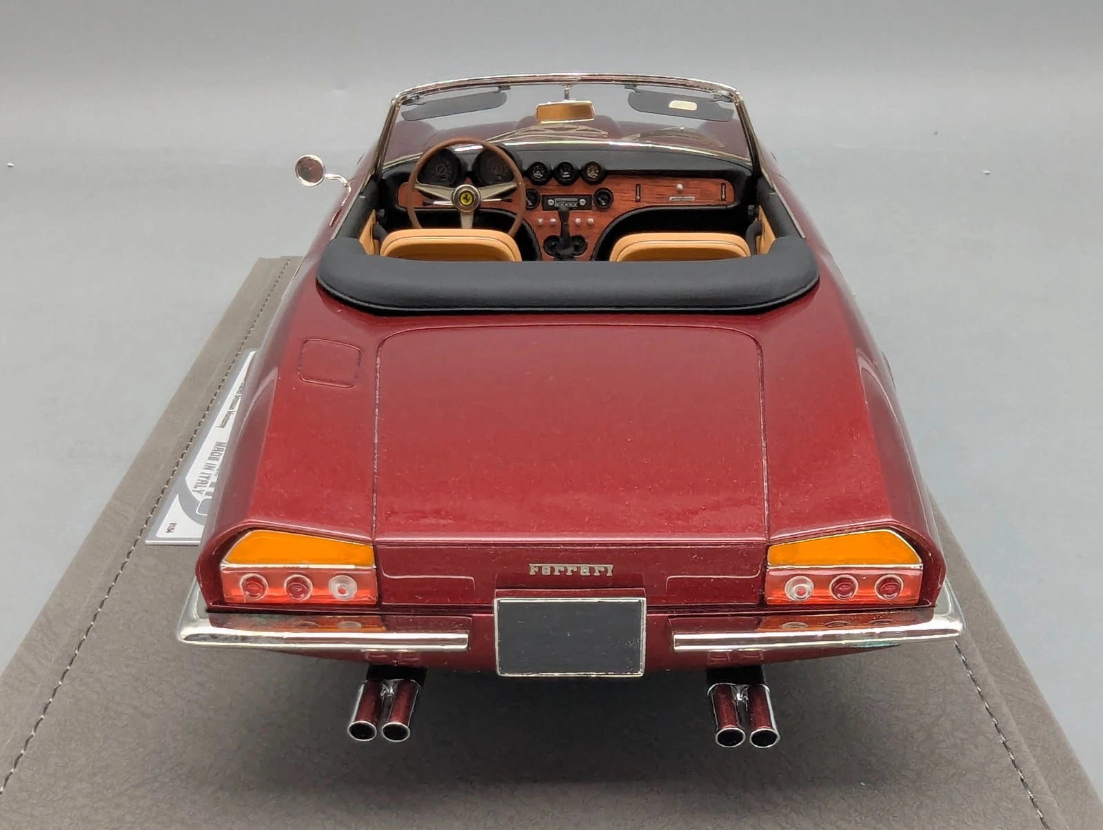 Modellautos 1:18 BBR Ferrari 365 California 2007 Charles Bronson Ltd 01/54 OVP