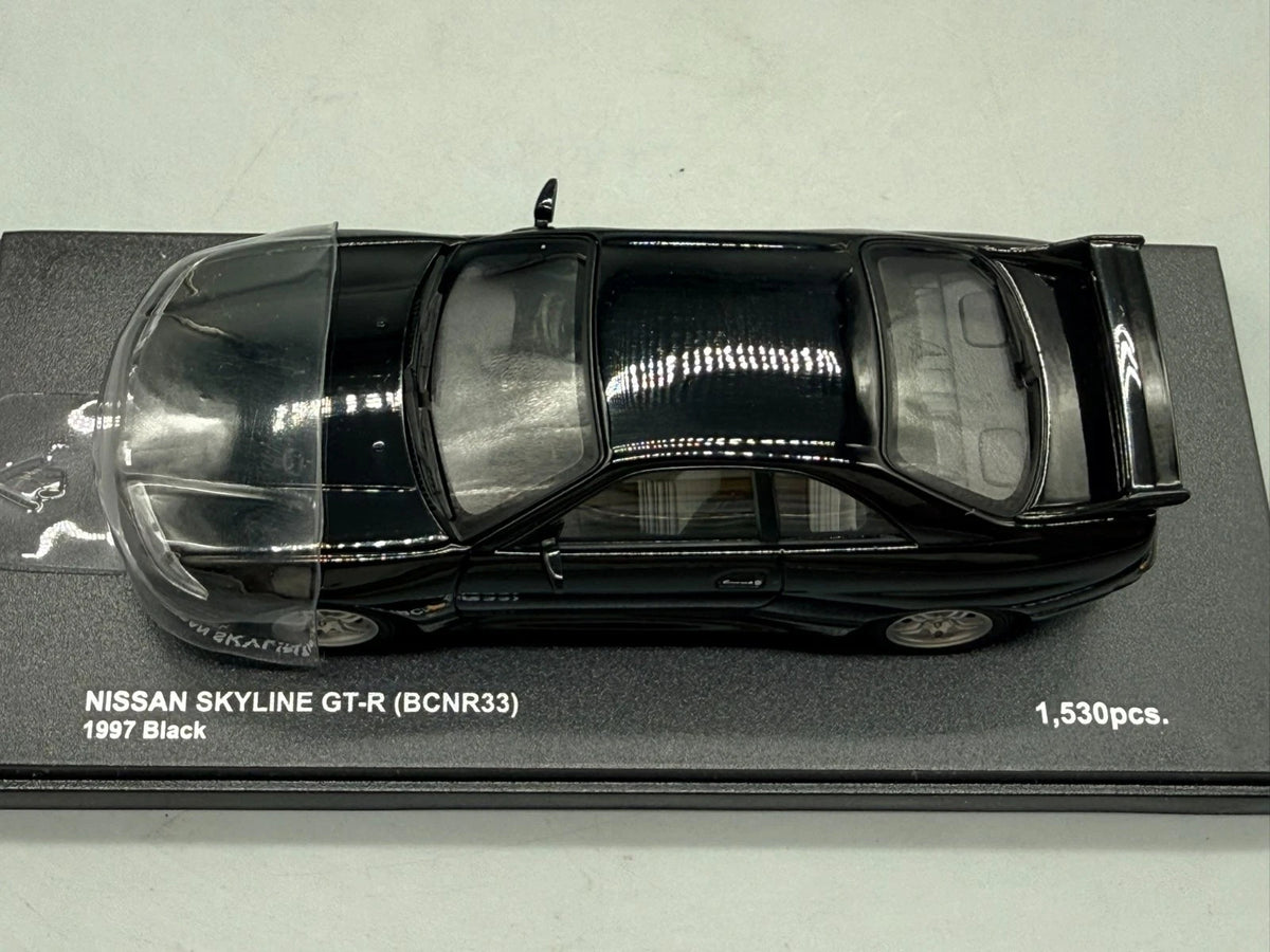 Modellautos 1:43 Kyosho Nissan Skyline GT-R (BCNR33) 1997 mit OVP
