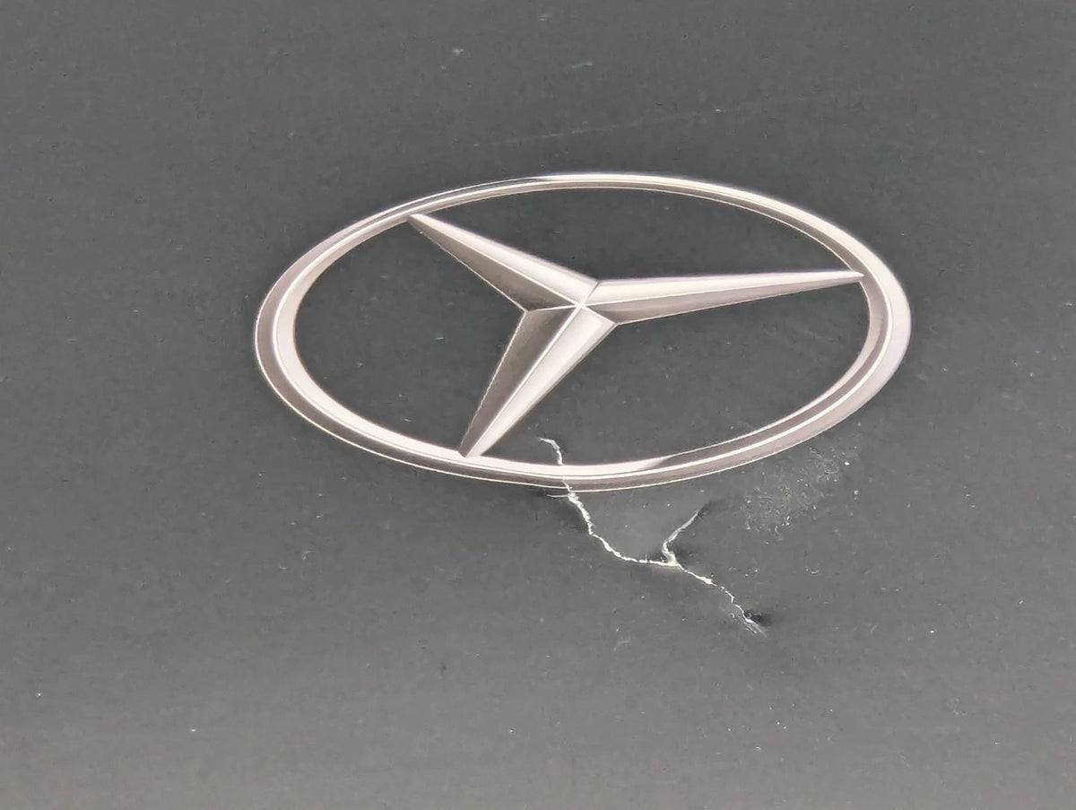 Modellautos 1:18 NZG Mercedes Benz EQE Alpin Grau Uni mit Dealer OVP