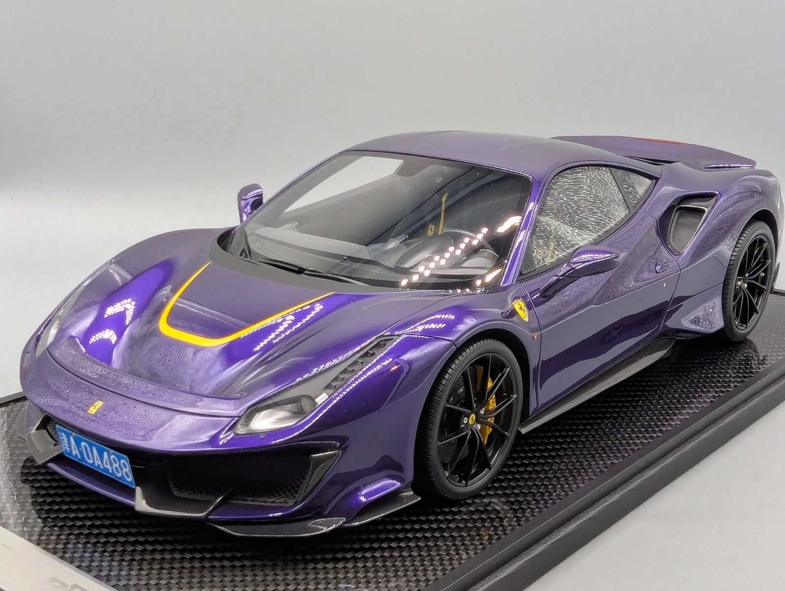 Modellautos 1:12 BBR Ferrari 488 Pista Viola Al Humad Ltd 21/21 Stück OVP