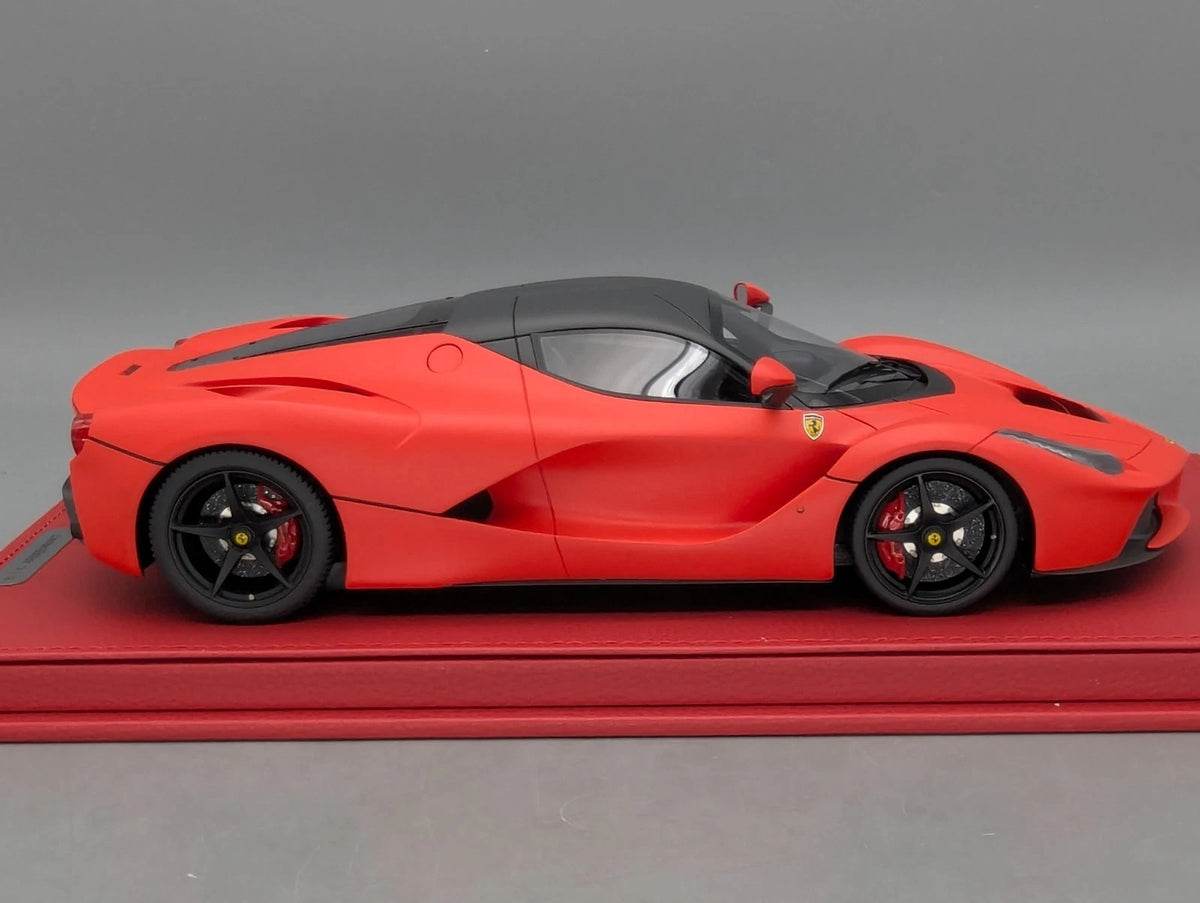 Modellautos 1:18 BBR Ferrari LaFerrari Red SF90 Matt Ltd 14/18 mit Vitrine OVP