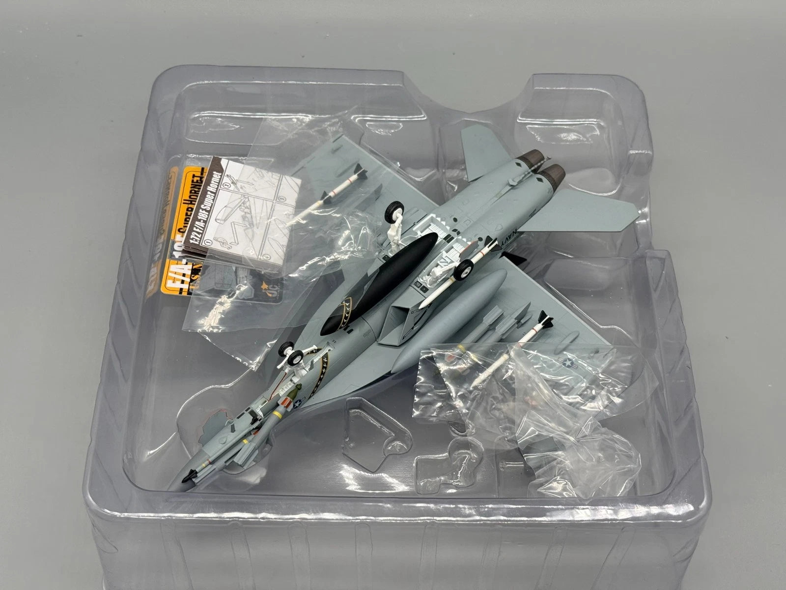 Flugzeug Modell 1:72 JC Wings F/A-18F Super Hornet VFA-103 "Jolly Rogers" + OVP