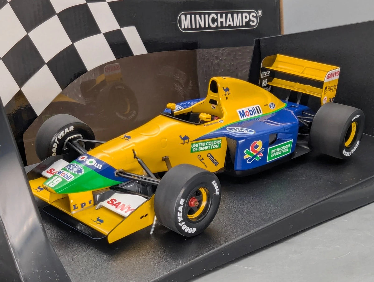 Modellautos 1:18 Minichamps Benetton Ford B191B Early 1992 #19 M. Schumacher OVP