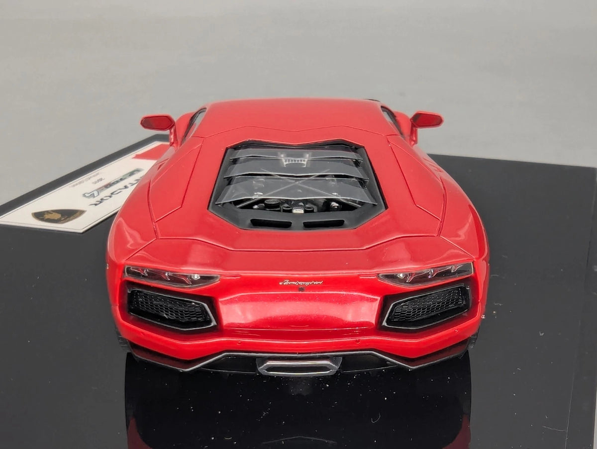 Eidolon Make Up 1:43 Lamborghini Aventador LP700-4 2011 Engine Set Rot mit OVP