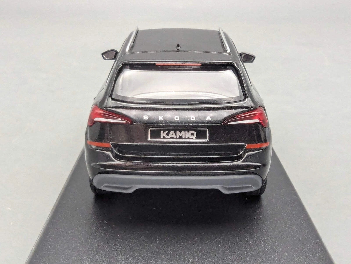 Modellautos 1:43 iScale Skoda Kamiq Schwarz mit Vitrine und OVP